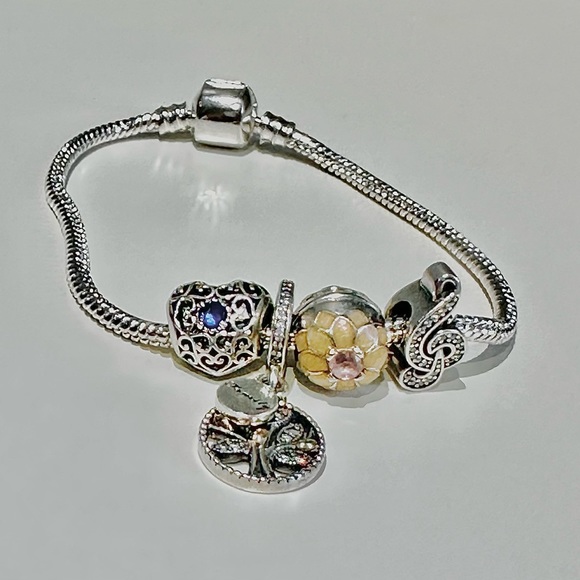 [SOLD] AUTHENTIC PANDORA 925 STERLING SILVER BLOOMING DAHLIA CLIP CHARM - Picture 11 of 11